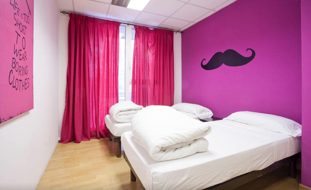 Holidaysbcn Hostel บาร์เซโลนา ห้อง รูปภาพ